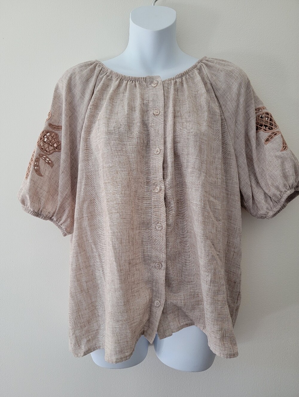Vintage Threads Neutral Beige Button-Front Peasant Top with Cutwork Sleeves Med - Picture 3 of 5